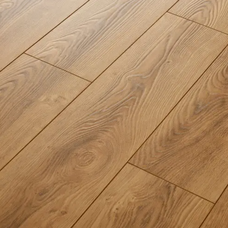 Laminate flooring | Lake Interiors Chelan Hardwood